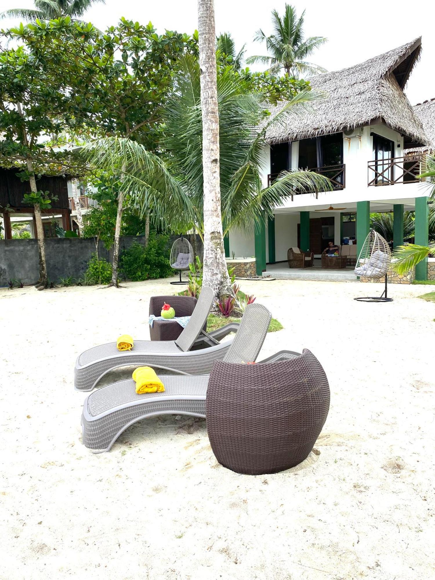 Private Beachfront Villa In Siargao General Luna  Exterior photo